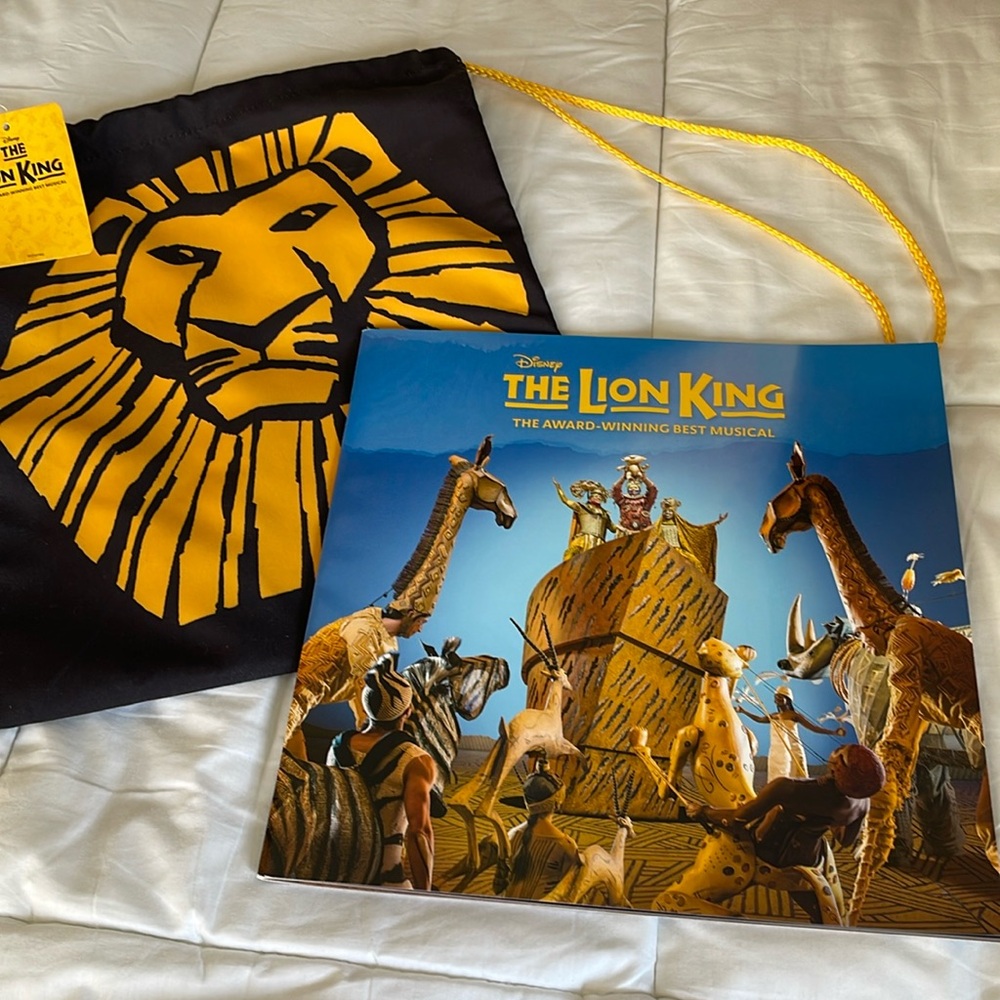 COPY - The Lion King Musical * Book and Bag * NWT